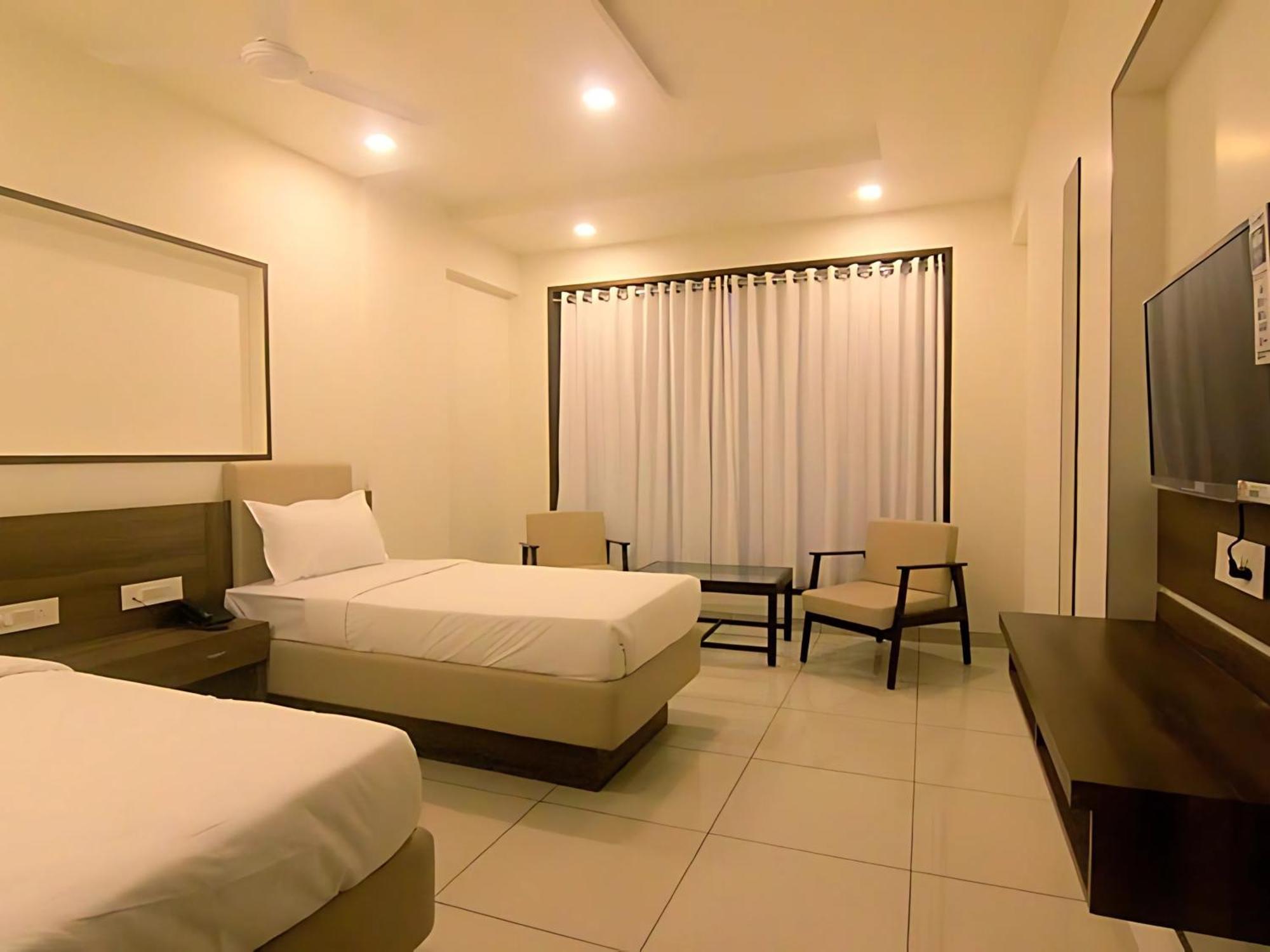 Srijan Inn Ābu Road Exterior foto